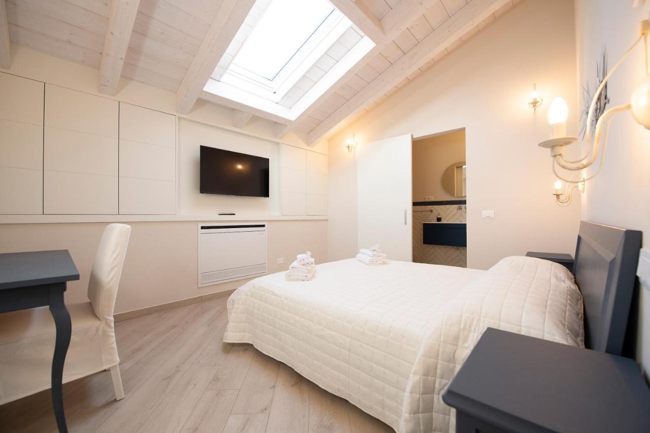 Villino Micol Camere A Due Passi Dal Mare Marina Di Carrara Luaran gambar